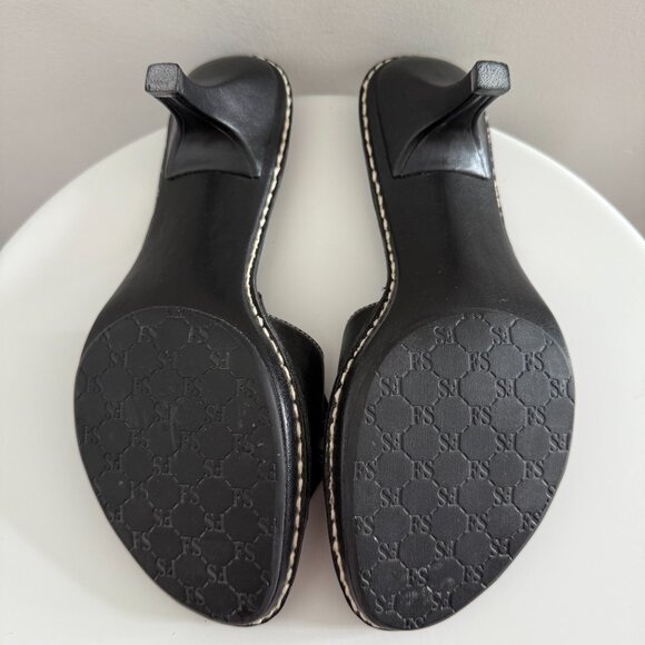 Franco Sarto - Black - Leather - Heels with Bow and Stitch Detail - Size 8M - Picture 4 of 8